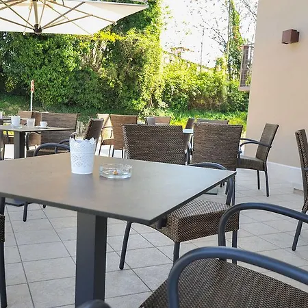 Vecchio Viola 3* Peschiera del Garda
